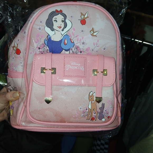 NEW SNOW WHITE BAG - Picture 1 of 1